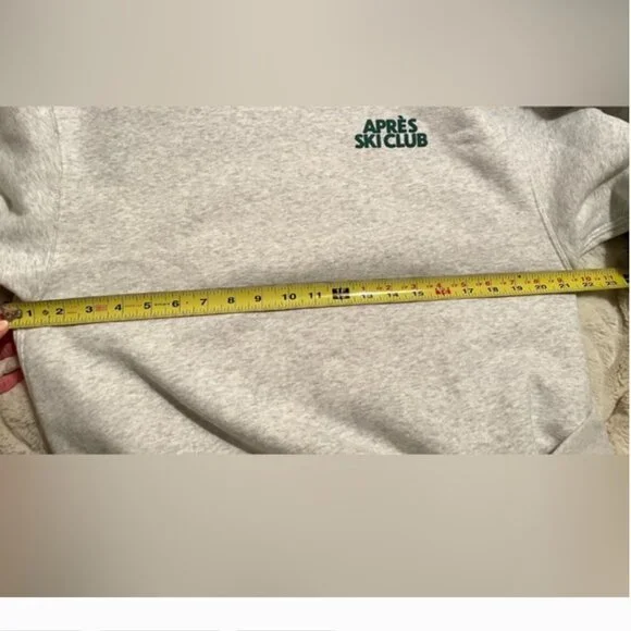 Abercrombie and Fitch Apres Ski Club Crewneck Sweatshirt Small viral - Picture 5 of 6